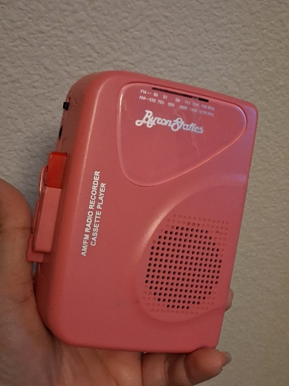 Byron Statics Pink Cassette Portable Walkman Recorder AM/FM Radio KCS-315 TESTED